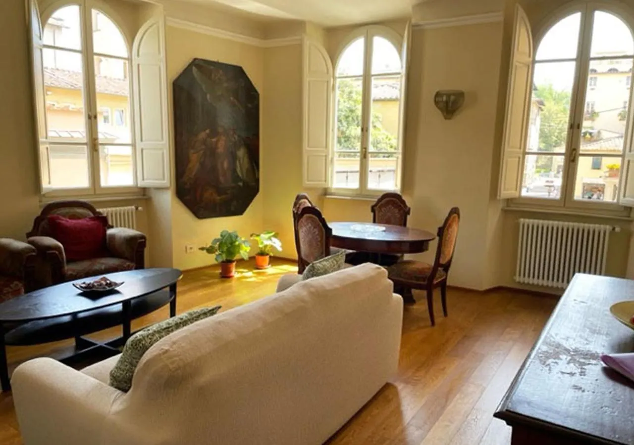 Serena Apartment Lucca